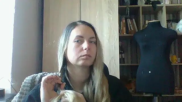 Mollie365 online show from March 9, 11:03 am