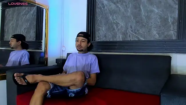 Snapshot of Angelo_Blessed chatting on May 20, 6:14 pm Angelo Blessed online show from May 20, 6:14 pm