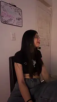 Cloebennet013 online show from May 14, 11:17 am