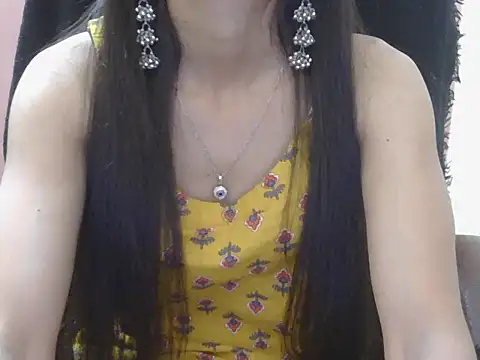 Snapshot of Lovely_Ananta chatting on April 3, 6:28 pm Lovely Ananta online show from April 3, 6:28 pm