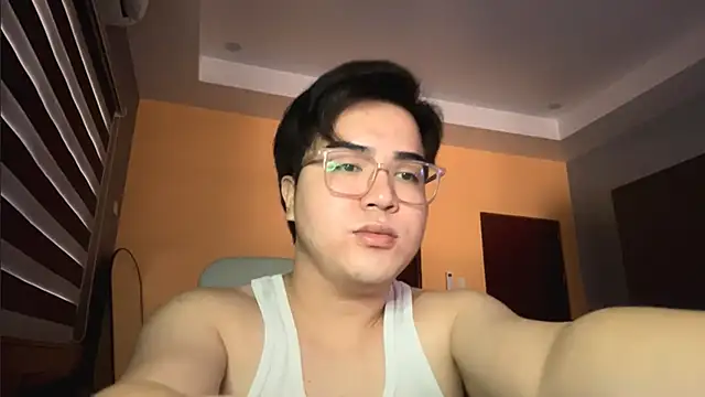 SinfulLuca online show from March 10, 3:11 am