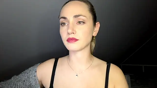 ScarlettSensitive online show from May 21, 8:27 pm