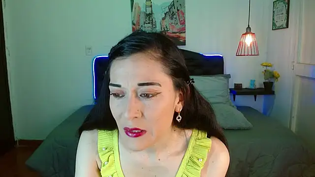 Mylu xx online show from May 24, 1:38 pm