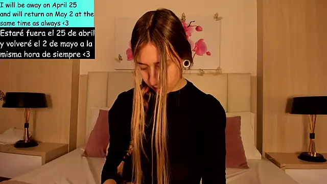 Snapshot of AmberVegaa chatting on April 15, 1:29 pm AmberVegaa online show from April 15, 1:29 pm