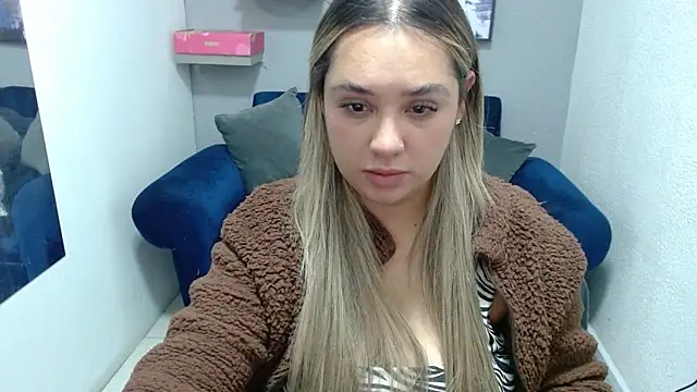 Snapshot of veronicaparkersex chatting on March 19, 12:31 pm veronicaparkersex online show from March 19, 12:31 pm