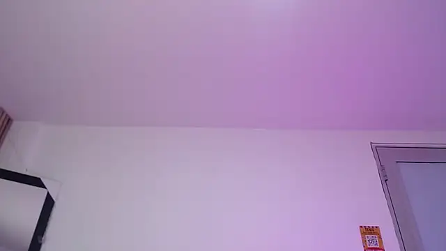 Snapshot of Disyamil_Pineda chatting on May 14, 2:51 am Disyamil Pineda online show from May 14, 2:51 am