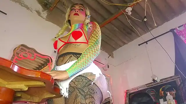candy aass online show from May 20, 9:10 pm
