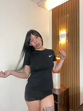 Snapshot of Queen_Chanel_XXX chatting on April 20, 7:48 pm Queen Chanel XXX online show from April 20, 7:48 pm