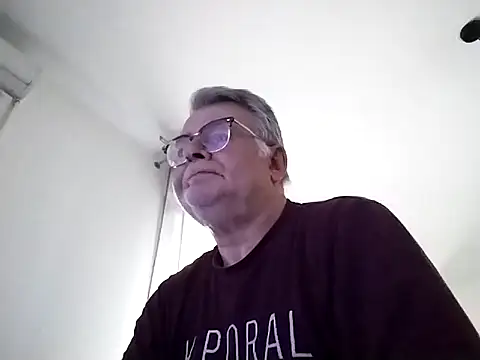 oura online show from May 11, 6:52 am