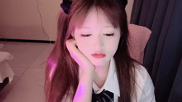 winnie-ww online show from May 1, 12:54 pm