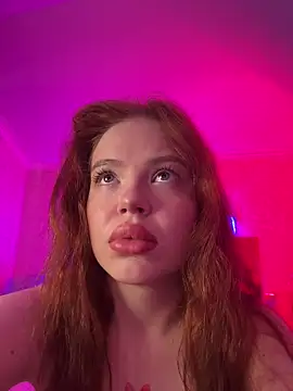 RedheadQueen  online show from April 4, 1:30 pm