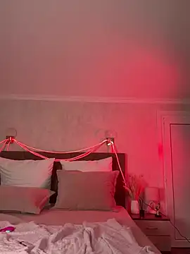 RedheadQueen  online show from May 22, 2:44 pm