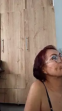 HOT LATINA20 online show from May 22, 10:15 pm