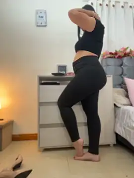 Isabella Roses  online show from May 26, 11:01 pm