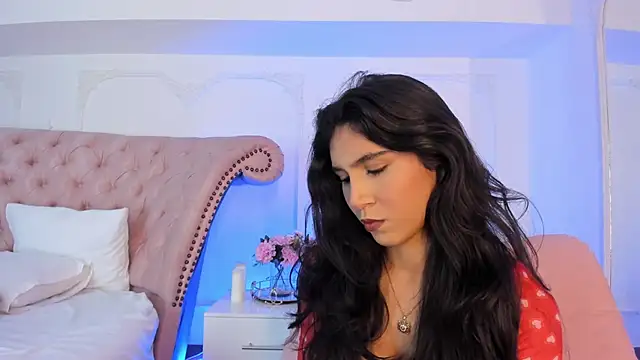 Snapshot of LucianaBlanco_ chatting on March 30, 8:54 pm LucianaBlanco online show from March 30, 8:54 pm
