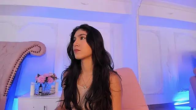 Snapshot of LucianaBlanco_ chatting on April 12, 3:06 pm LucianaBlanco online show from April 12, 3:06 pm