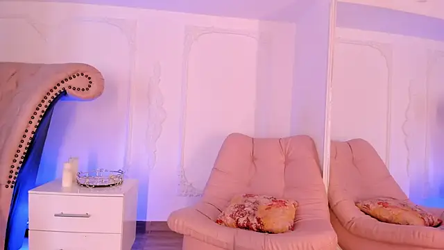 Snapshot of LucianaBlanco_ chatting on May 26, 8:38 pm LucianaBlanco online show from May 26, 8:38 pm