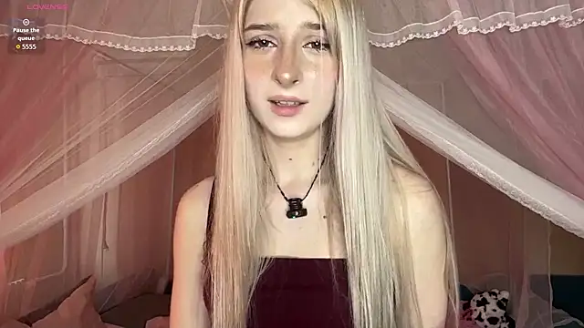 OnlyEva1 online show from May 20, 9:26 am