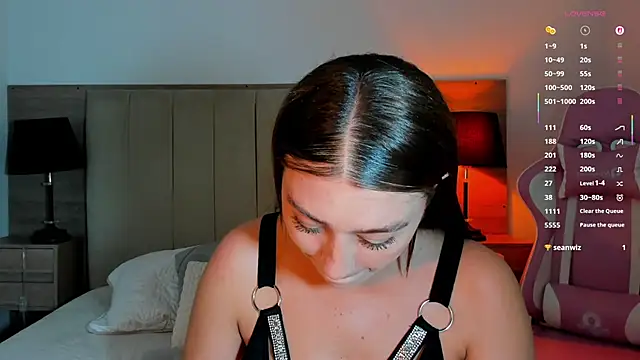 alejarosee online show from May 24, 2:38 am