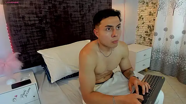 baby west online show from March 11, 10:05 pm