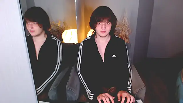 delalex online show from May 21, 3:08 pm