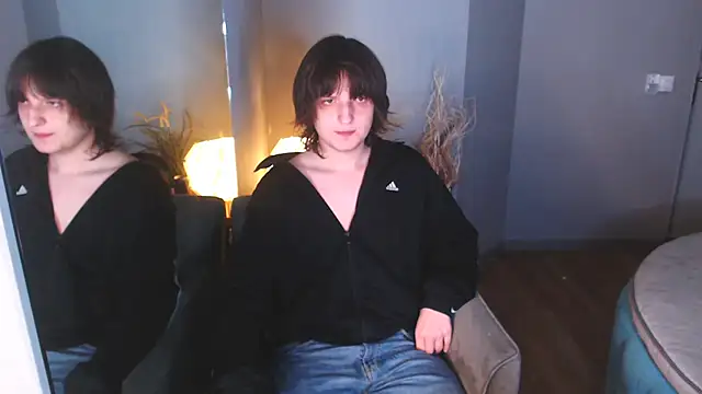 delalex online show from May 29, 2:53 am
