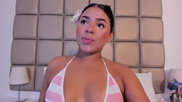 lilly williamss online show from May 15, 3:57 am