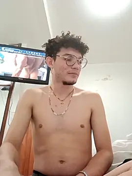 Snapshot of nenetwink chatting on March 15, 5:46 am nenetwink online show from March 15, 5:46 am