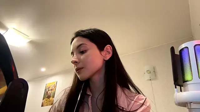 Snapshot of Mikytiki chatting on March 12, 2:23 pm Mikytiki online show from March 12, 2:23 pm