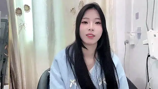 Snapshot of yiyibaby2026 chatting on March 21, 2:27 am yiyibaby2026 online show from March 21, 2:27 am