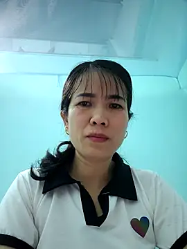 Snapshot of Geelio-playsx24 chatting on March 14, 2:33 pm Geelio-playsx24 online show from March 14, 2:33 pm