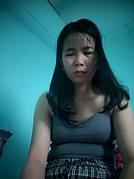 Snapshot of Geelio-playsx24 chatting on March 16, 7:23 am Geelio-playsx24 online show from March 16, 7:23 am