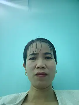 Snapshot of Geelio-playsx24 chatting on March 17, 2:20 pm Geelio-playsx24 online show from March 17, 2:20 pm