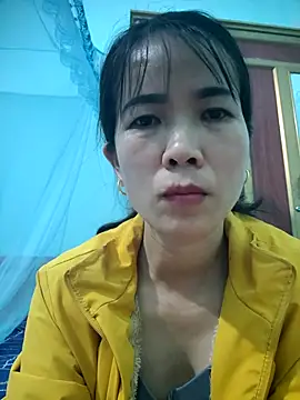 Snapshot of Geelio-playsx24 chatting on March 18, 2:53 pm Geelio-playsx24 online show from March 18, 2:53 pm