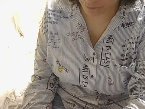 Snapshot of spicy_Zara chatting on July 14, 4:17 am spicy Zara online show from July 14, 4:17 am