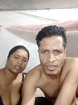 prianka32 online show from March 15, 5:35 am