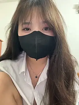 VyVy18 online show from May 20, 5:19 pm