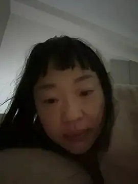 Snapshot of SuNiang012 chatting on March 14, 2:06 am SuNiang012 online show from March 14, 2:06 am