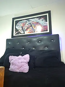 Snapshot of SabrinaWarren_ chatting on March 26, 2:55 pm SabrinaWarren online show from March 26, 2:55 pm