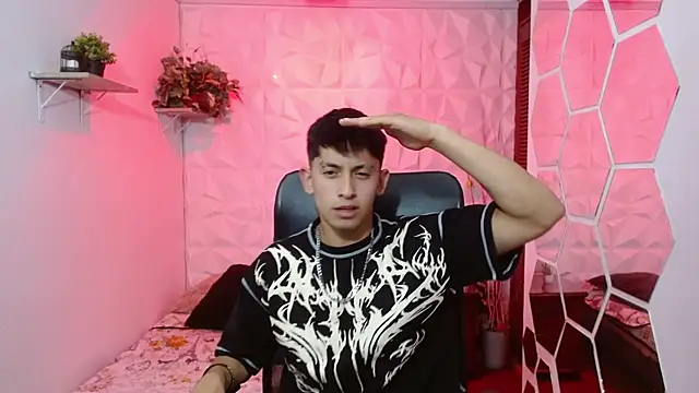 Snapshot of Kei_23 chatting on March 11, 4:24 pm Kei 23 online show from March 11, 4:24 pm