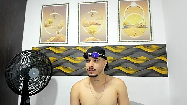Leon Hotx online show from May 27, 7:11 pm