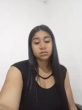 Snapshot of LexyJohnnes_ chatting on May 6, 2:29 am LexyJohnnes online show from May 6, 2:29 am
