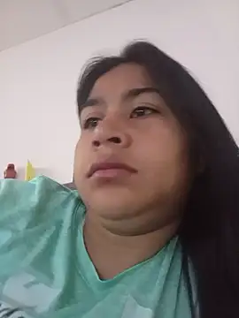 Snapshot of LexyJohnnes_ chatting on May 25, 1:06 pm LexyJohnnes online show from May 25, 1:06 pm