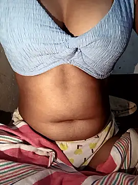 Snapshot of tutu_girl2 chatting on March 19, 9:52 pm tutu girl2 online show from March 19, 9:52 pm