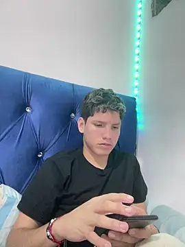 Theus26  online show from March 24, 11:54 pm