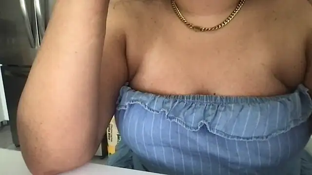 Lacey4y1 online show from April 11, 8:46 pm