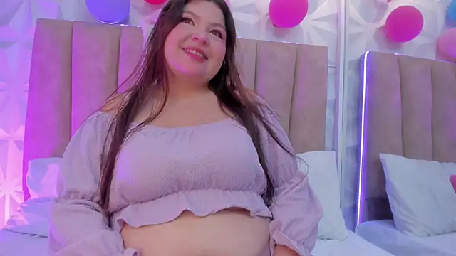 Amelie Fabulous  online show from May 8, 2:55 pm