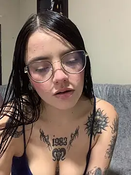 Snapshot of Sofiiaa2 chatting on March 13, 1:34 am Sofiiaa2 online show from March 13, 1:34 am