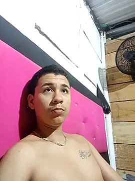 Sophia Noahh online show from March 12, 9:15 am