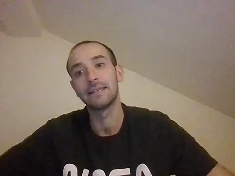 MessyBunco online show from March 13, 5:03 am